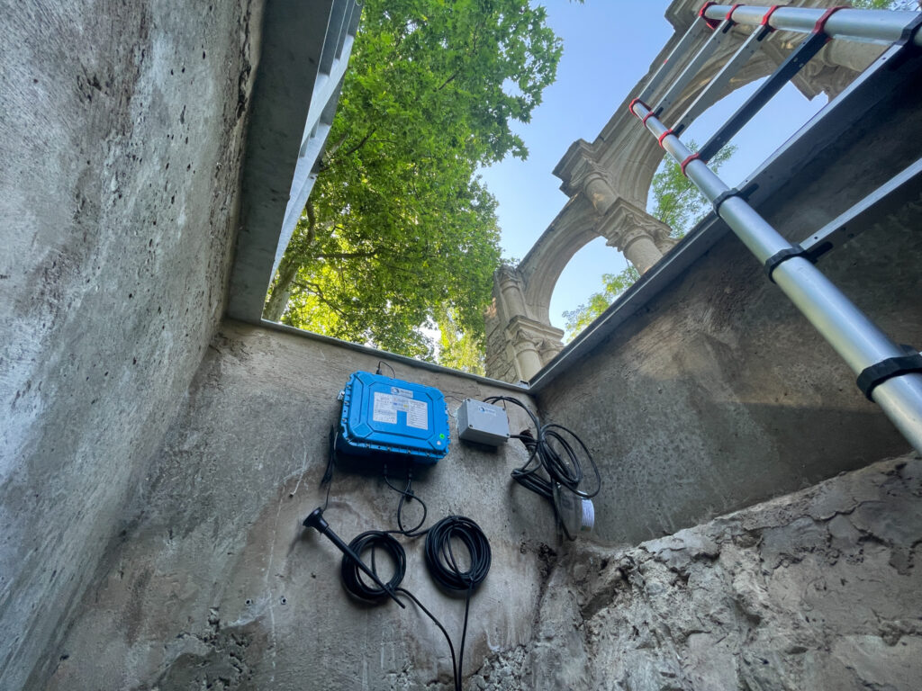 Aguas de Burgos instala nueva sensórica para controlar los alivios a los cauces y reforzar la protección de los ríos